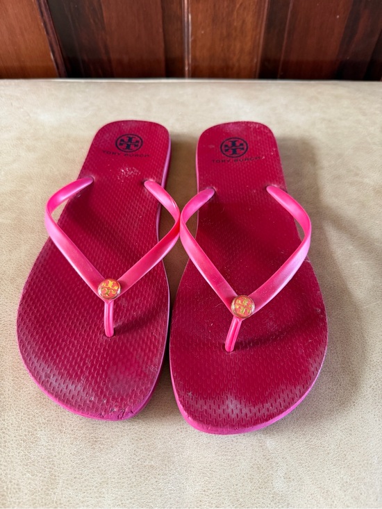 Tory Burch Shoes - Tory Burch Pink Flip Flop Sandals women’s Size 11